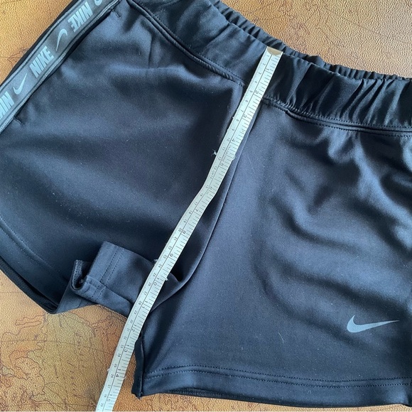 Nike Women's Black Athletic Shorts - Picture 4 of 7